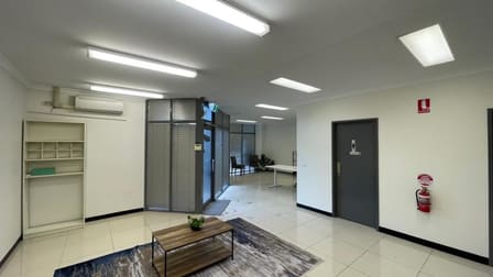Unit 17/100 New Street Ringwood VIC 3134 - Image 3