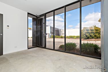 1/22 Selkirk Drive Wendouree VIC 3355 - Image 2