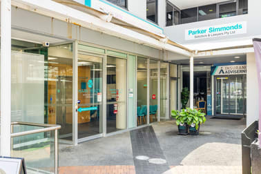 9-10/24 Victoria Avenue Broadbeach QLD 4218 - Image 1
