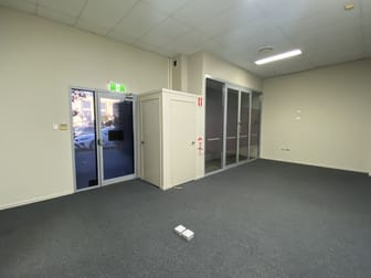 5/130 Scarborough Street Southport QLD 4215 - Image 3