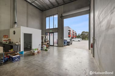 8/21 Cook Road Mitcham VIC 3132 - Image 3