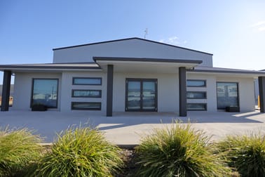 2/36 Boyd Circuit Parkes NSW 2870 - Image 1
