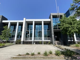 Click to view all images Level 1/660 Lorimer Street Port Melbourne VIC 3207 - Image 1