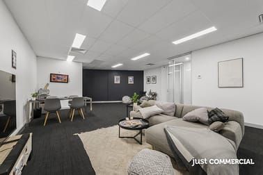 8/88 Wirraway Drive Port Melbourne VIC 3207 - Image 2