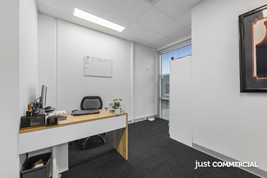 8/88 Wirraway Drive Port Melbourne VIC 3207 - Image 3