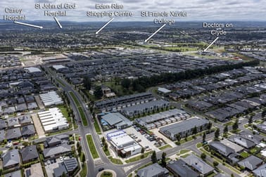 1 & 2/148 Wheelers Park Drive Cranbourne North VIC 3977 - Image 3