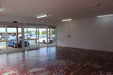 Shop 10/462 West Street Kearneys Spring QLD 4350 - Image 2