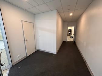 12/89 Bay Terrace Wynnum QLD 4178 - Image 3