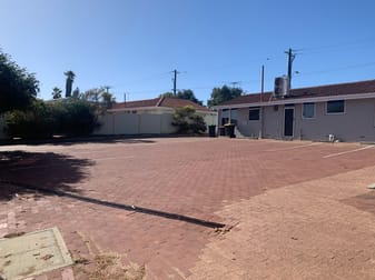 22 Banks Avenue Hillarys WA 6025 - Image 2