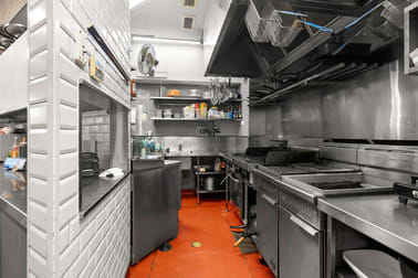 Click to view all images 6/27-33 Oaks Avenue Dee Why NSW 2099 - Image 3