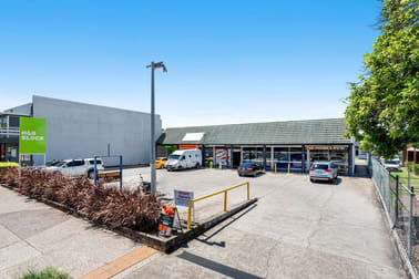 2/124 Florence Street Wynnum QLD 4178 - Image 1