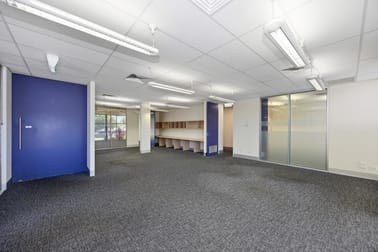 2-95 Salmon Street Port Melbourne VIC 3207 - Image 3
