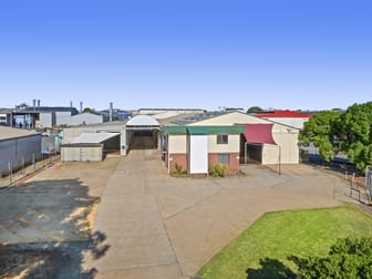 33 Industrial Avenue Wilsonton QLD 4350 - Image 1