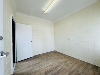 2/9 Webb Place Armidale NSW 2350 - Image 3