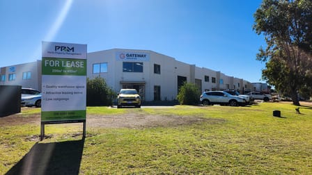 5a/242 Beringarra Avenue Malaga WA 6090 - Image 1