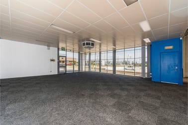 2/73 Buckingham Drive Wangara WA 6065 - Image 3