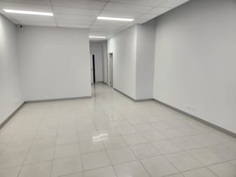 2/28 Peterpaul Way Truganina VIC 3029 - Image 2