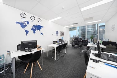 802/2 Queen Street Melbourne VIC 3000 - Image 2