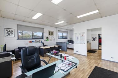 Unit 1/163 Canterbury Road Kilsyth VIC 3137 - Image 2