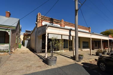 2/35 Camp Street Beechworth VIC 3747 - Image 1