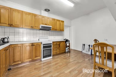 58 Essex Rd Mount Waverley VIC 3149 - Image 2