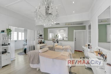 134 Hawthorne Road Hawthorne QLD 4171 - Image 2
