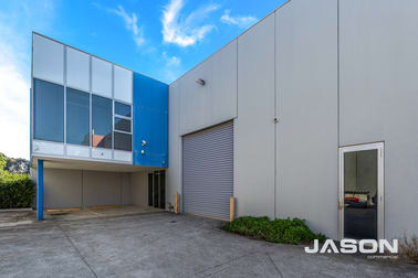 4/15 Lindon Court Tullamarine VIC 3043 - Image 2