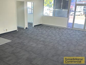 Office/714 Kingsford Smith Drive Hamilton QLD 4007 - Image 2