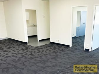 Office/714 Kingsford Smith Drive Hamilton QLD 4007 - Image 3