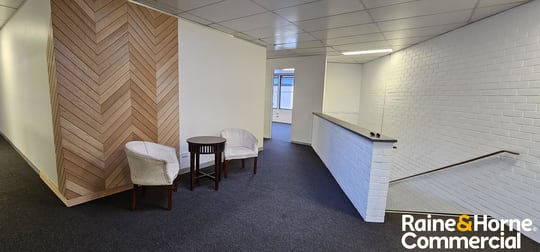 2/125-127 Gladstone Street Fyshwick ACT 2609 - Image 3