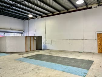 2/2 Kendor Street Arundel QLD 4214 - Image 3