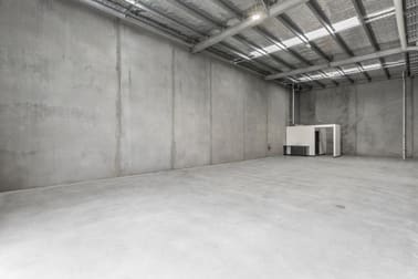 Click to view all images 17 - 49 Douro Street North Geelong VIC 3215 - Image 3