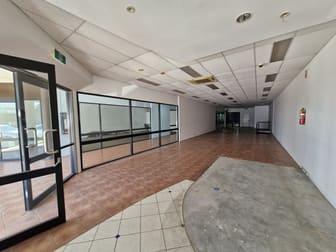 1/93 Goondoon Street Gladstone QLD 4680 - Image 3
