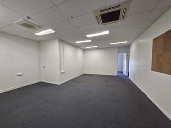 3/93 Goondoon Street Gladstone QLD 4680 - Image 2