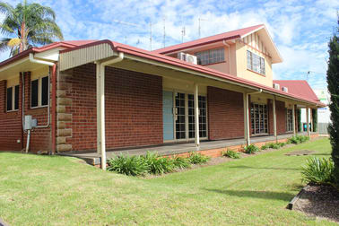 2/17 Kitchener Street East Toowoomba QLD 4350 - Image 1