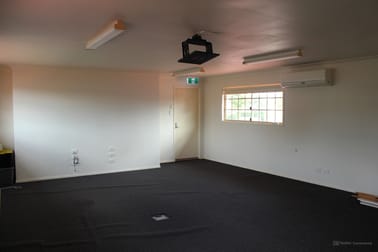 2/17 Kitchener Street East Toowoomba QLD 4350 - Image 3