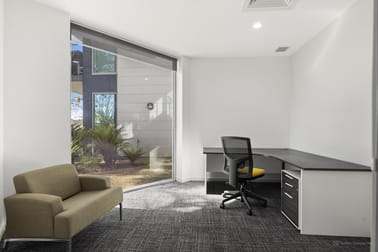 2/102 Herries Street East Toowoomba QLD 4350 - Image 3