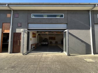 8/3 Rocklea Drive Port Melbourne VIC 3207 - Image 2