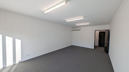 Click to view all images 2/14 Roseanna Street Clinton QLD 4680 - Image 3