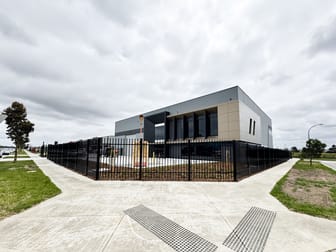 55 Selenium Way Clyde North VIC 3978 - Image 1