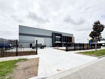 55 Selenium Way Clyde North VIC 3978 - Image 2