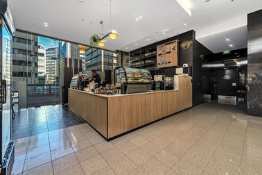 Click to view all images 15 London Cct City ACT 2601 - Image 3