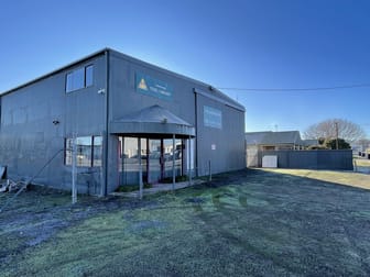 32 Kitchen Street Mansfield VIC 3722 - Image 2