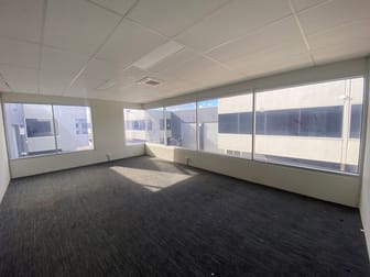 Click to view all images 8/479Dohertys/8/479 Dohertys Road Truganina VIC 3029 - Image 3