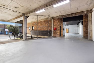 Unit 2/10 Wattle Road Brookvale NSW 2100 - Image 2
