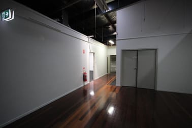 4/160 Denison Street Rockhampton City QLD 4700 - Image 3