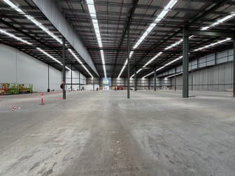 Click to view all images 437 Plummer St Port Melbourne VIC 3207 - Image 2