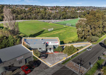 24 Sixth Avenue Burwood VIC 3125 - Image 2