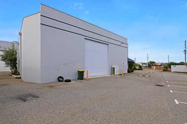 72A Irvine Drive Malaga WA 6090 - Image 2