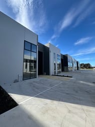 10/235 Robinsons Road Ravenhall VIC 3023 - Image 2